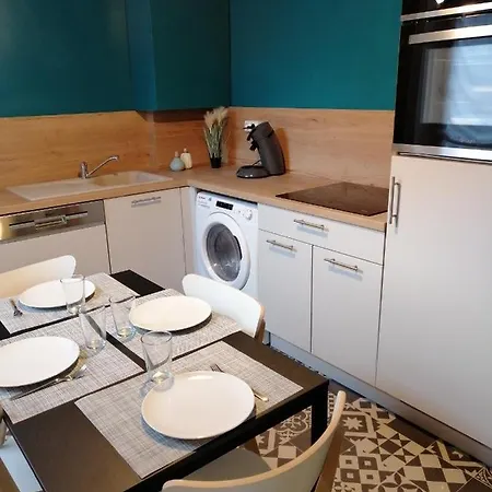 Au Pied Des Remparts ... * Булонь-сюр-Мер