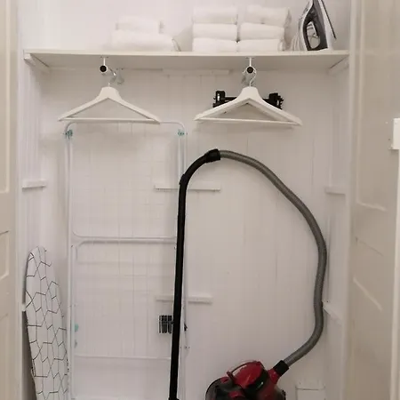 Au Pied Des Remparts ... Булонь-сюр-Мер